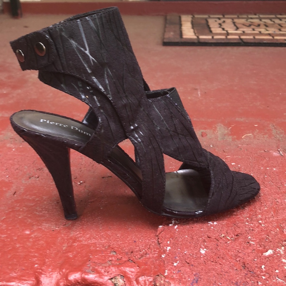 Dressy sandals